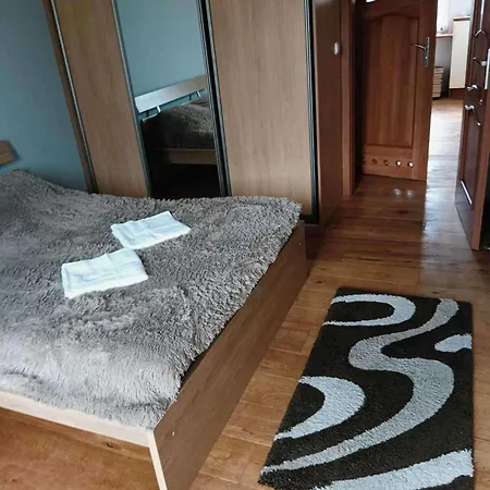 Daire - - Sleeps 8 - Parking - Seaside Rumia